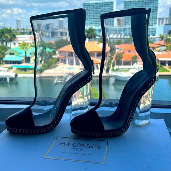 Gorgeous Balmain boots! Worn only once. Size 36 1/2 (runs small) - Picture 1 of 5